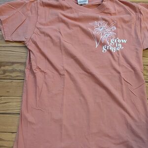 Women’s Peach Graphic Tee